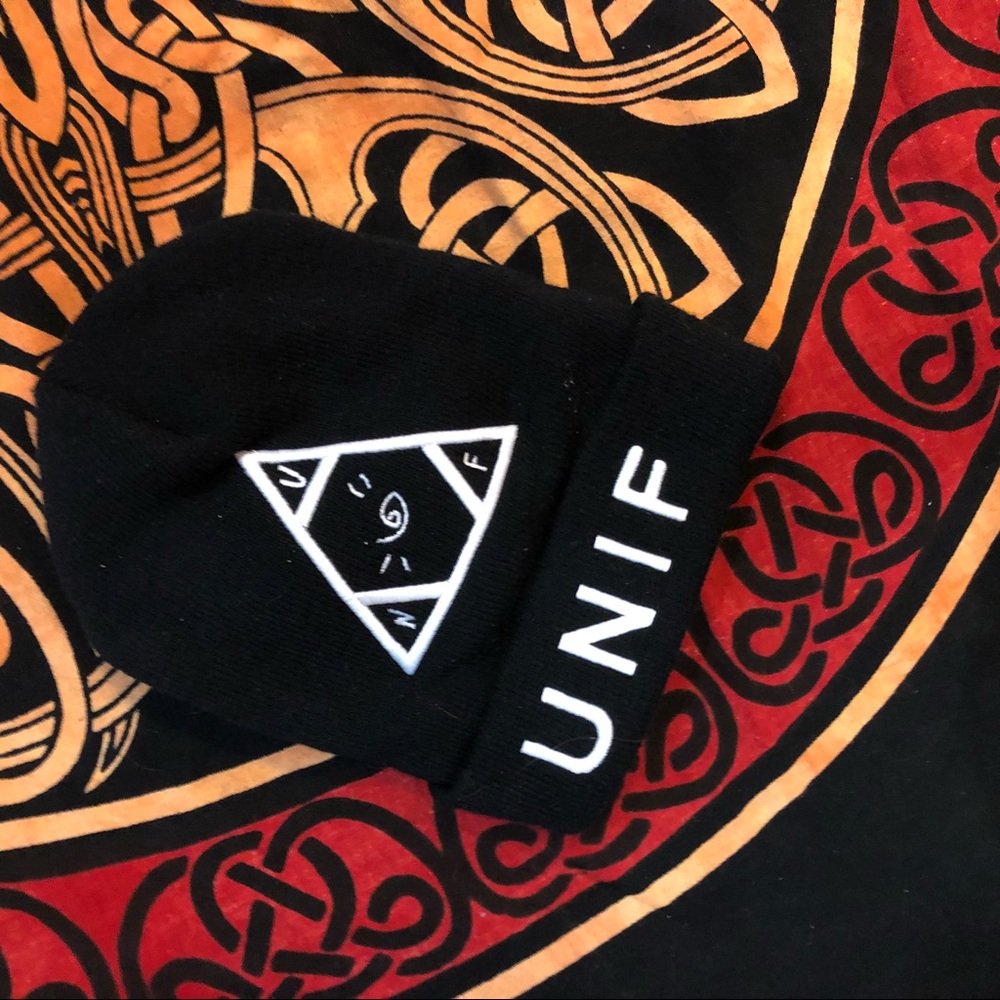 UNIF Black beanie